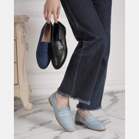 Flat shoes
