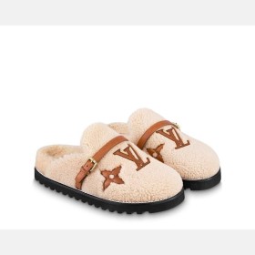 LV slipper (صوف)
