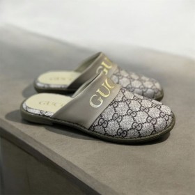Gucci slippers